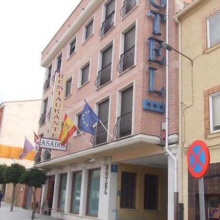 Hotel Vadorrey Roa Ngoại thất bức ảnh