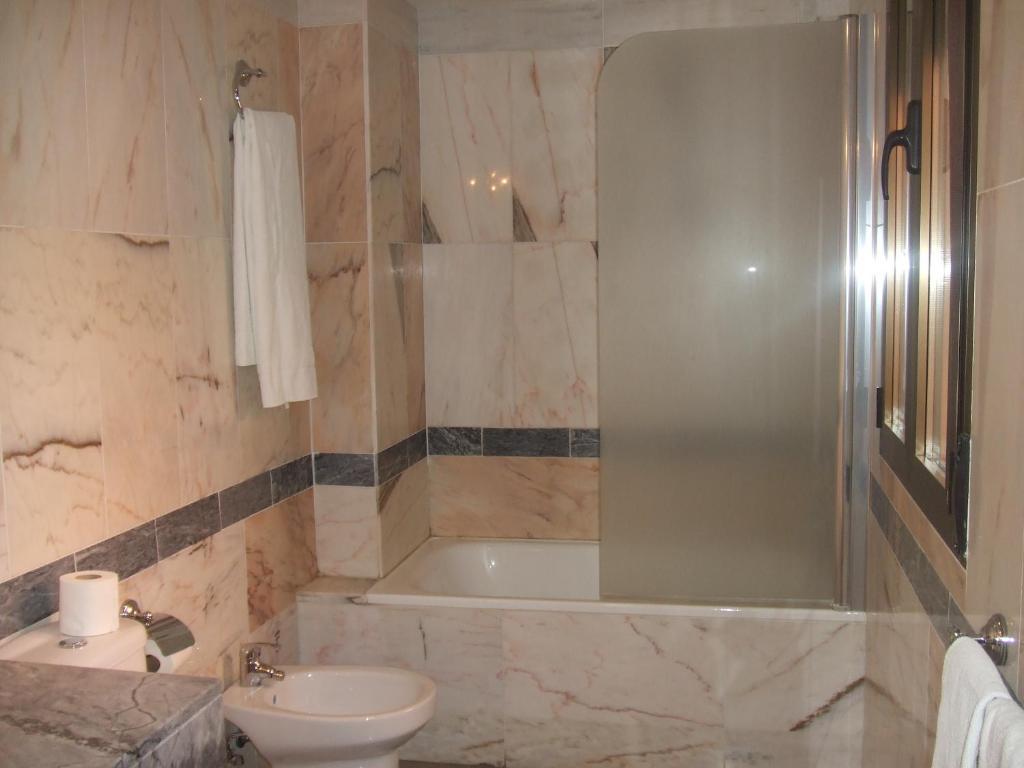 Hotel Vadorrey Roa Phòng bức ảnh